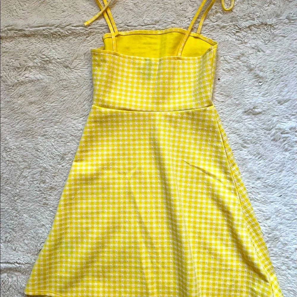 Yellow checked pattern dress - Picture 2 of 4